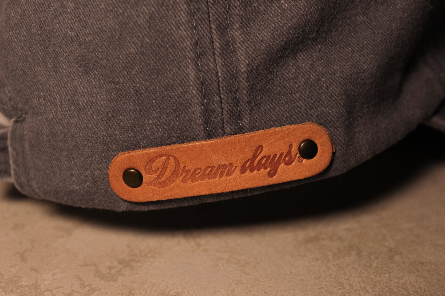 VINTAGE GRAUE KAPPE (Spezial)